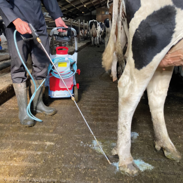 Pro Sprayer Klauwspuit compleet | op accu | met speciale sproeilans | 30 liter